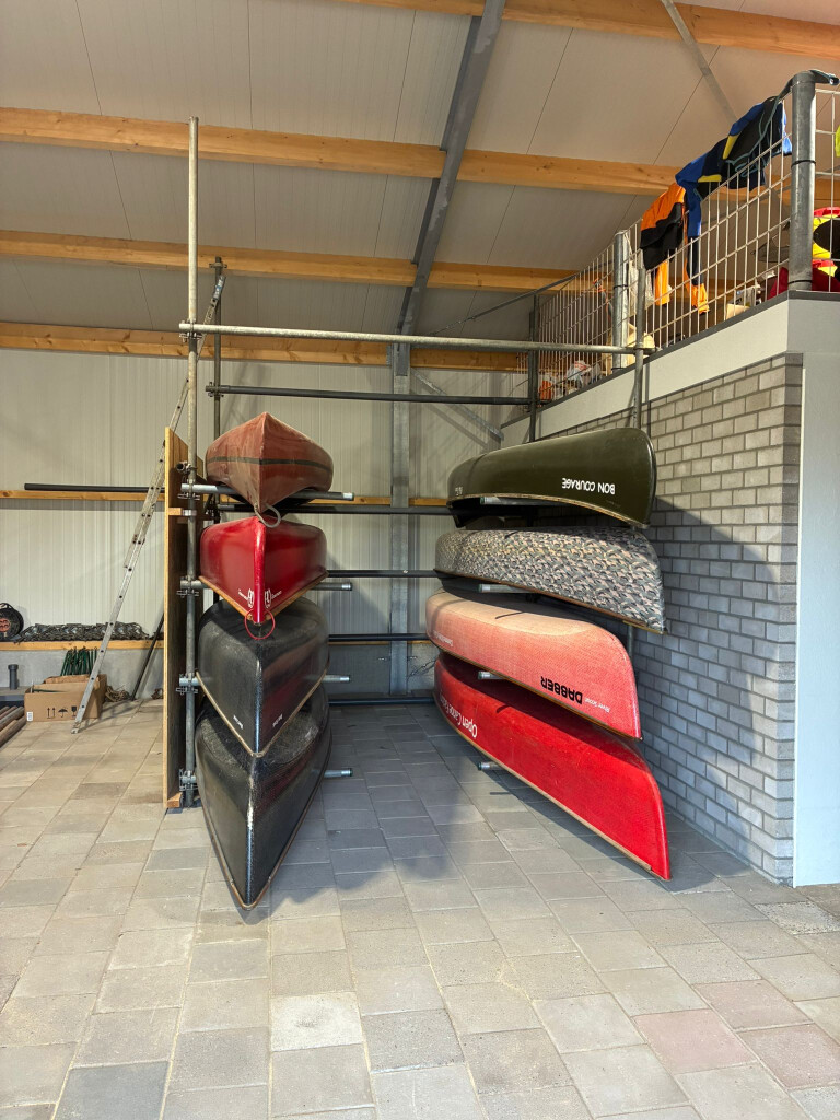 nieuwe clubgebouw rek canadese kano's nieuwe clubgebouw rek canadese kano's